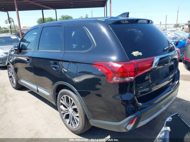 JA4AD3A36HZ068226 Mitsubishi Outlander Se