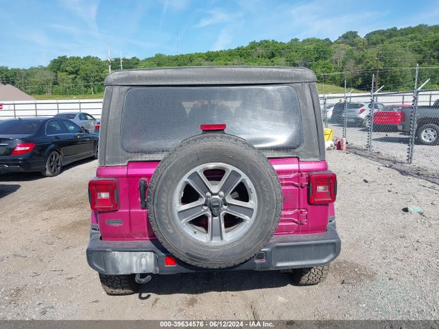 1C4HJXENXNW121250 Jeep Wrangler Unlimited Sahara 4x4