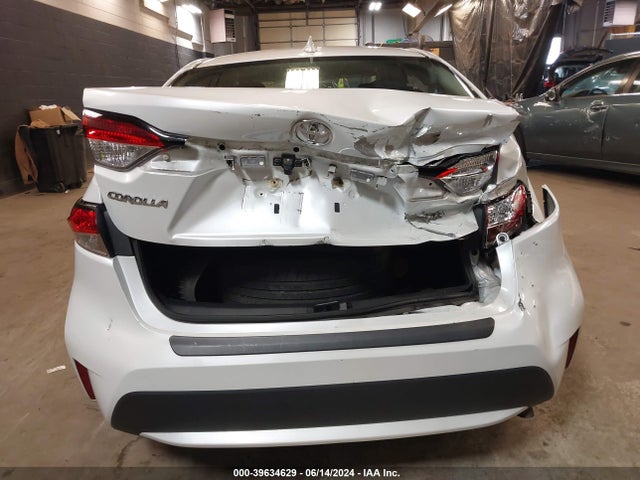 Toyota COROLLA LE 2022 5YFEPMAE9NP312396 Image 16
