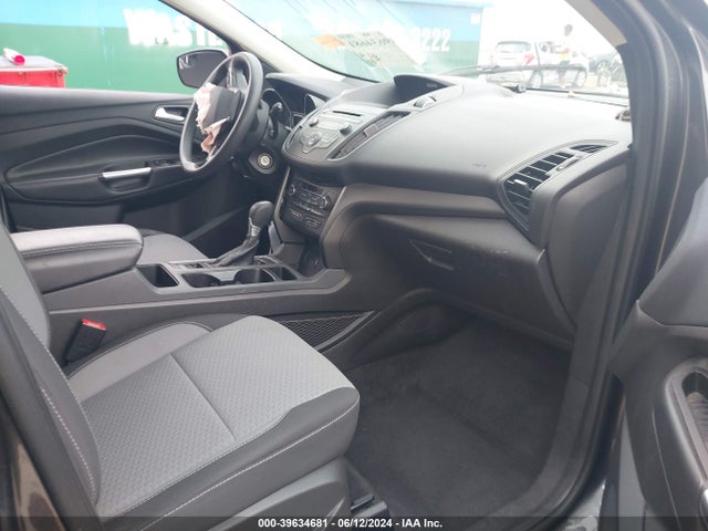 Ford ESCAPE SE 2017 1FMCU0G91HUC42494 Image 5