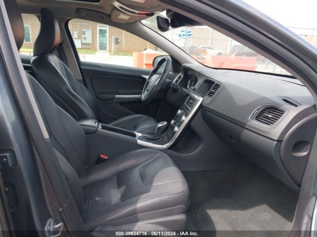 YV1612TK6G2407359 Volvo S60 T5 Premier