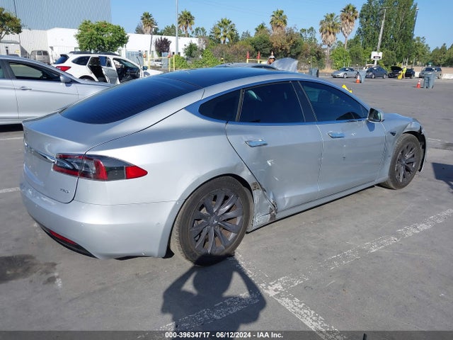 Tesla Model S 100d/75d/p100d 2018 5YJSA1E24JF281941 Image 4