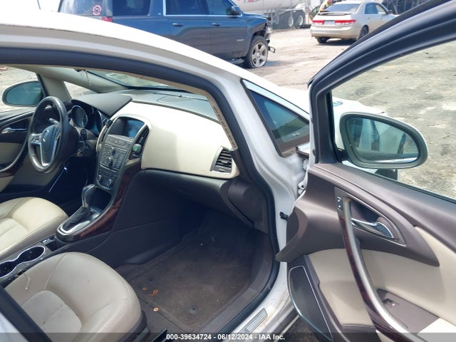1G4PR5SKXH4114832 Buick Verano Sport Touring