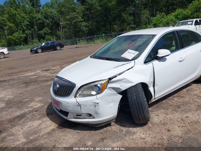 1G4PR5SKXH4114832 Buick Verano Sport Touring