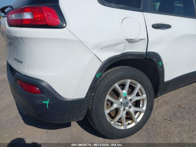 1C4PJMAB2GW170807 Jeep Cherokee Sport