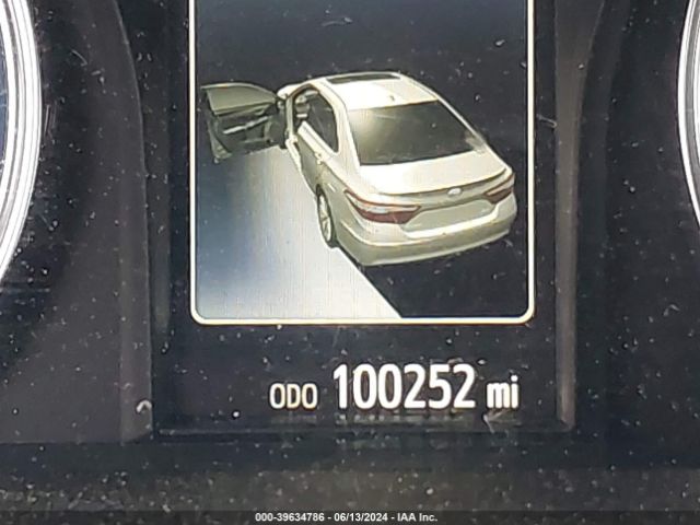 4T1BD1FK8HU202094 Toyota Camry Hybrid Le
