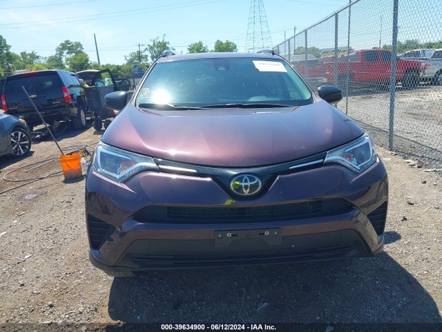 Toyota RAV4 LE 2018 2T3BFREV4JW711438 Image 12