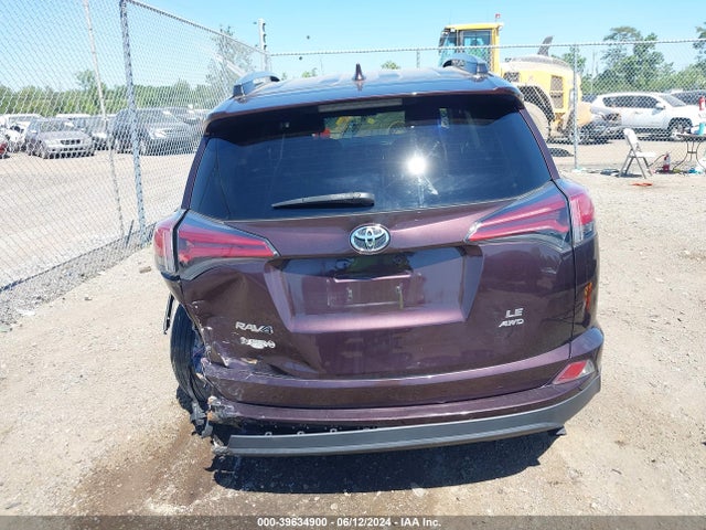 Toyota RAV4 LE 2018 2T3BFREV4JW711438 Image 16