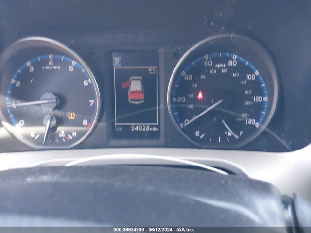 Toyota RAV4 LE 2018 2T3BFREV4JW711438 Image 7