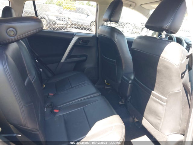 Toyota RAV4 LE 2018 2T3BFREV4JW711438 Image 8