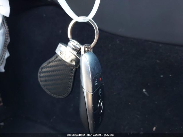 WDDWJ8DB5KF781315 Mercedes-Benz C 300