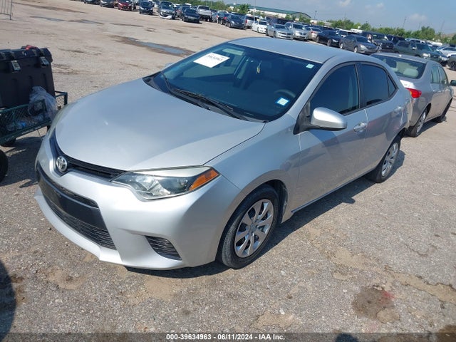 Toyota COROLLA LE 2015 5YFBURHE1FP257152 Image 2