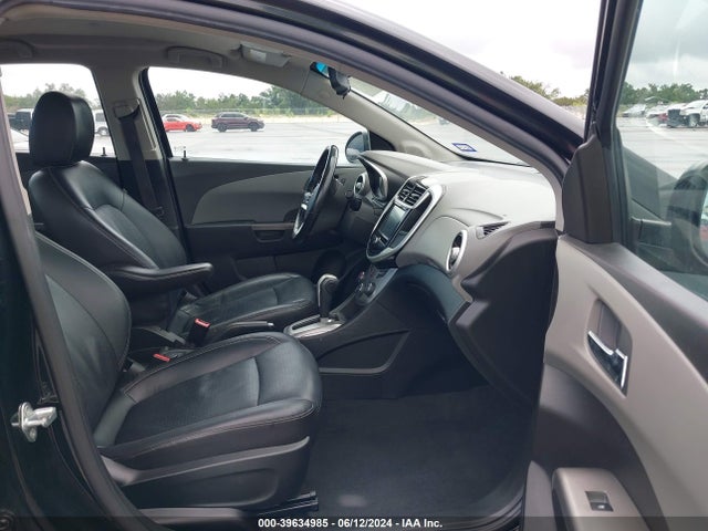 Chevrolet Sonic Premier Auto 2017 1G1JF5SB8H4125355 Image 5