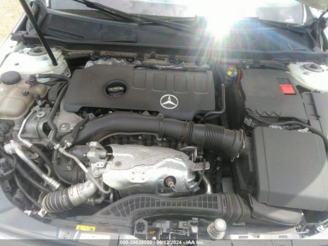 W1K3G4FB3LW043084 Mercedes-Benz A 220 4matic
