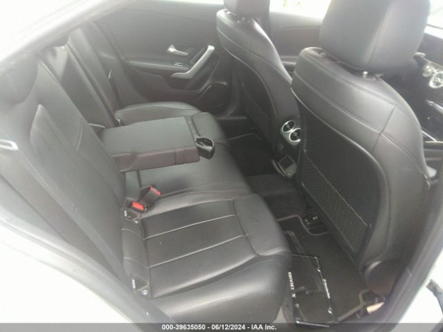 W1K3G4FB3LW043084 Mercedes-Benz A 220 4matic