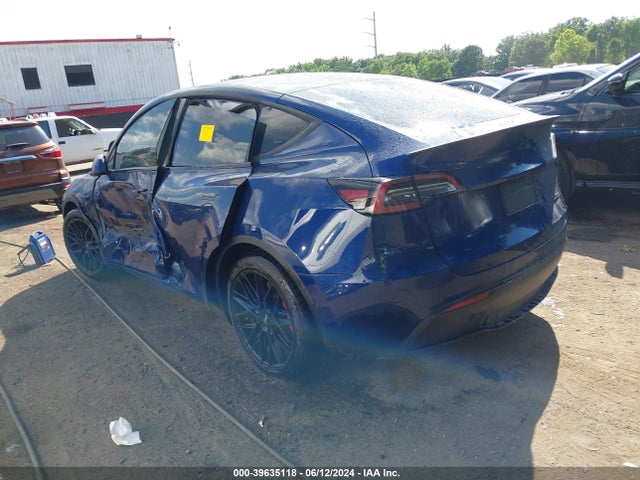 7SAYGDEFXNF308131 Tesla Model Y Performance Dual Motor All-wheel Drive