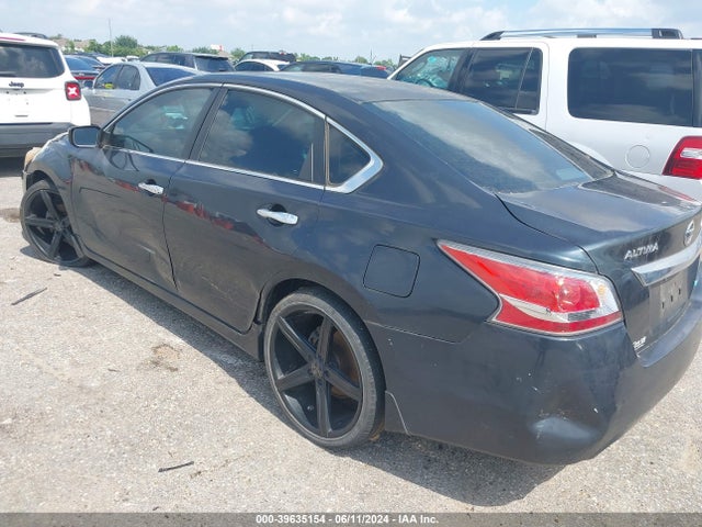 Nissan Altima 2.5 S 2014 1N4AL3AP3EN229457 Image 3