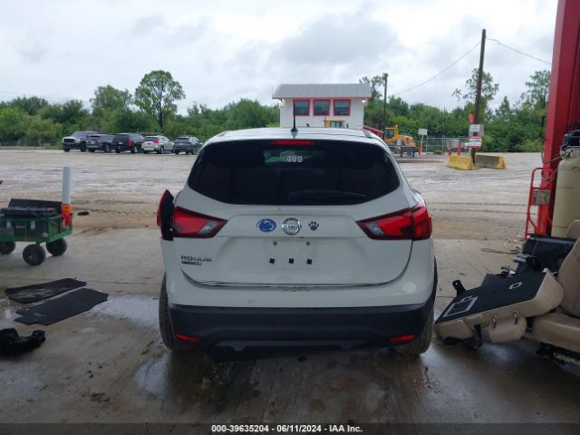JN1BJ1CP6KW217642 Nissan Rogue Sport S