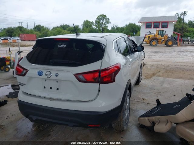 JN1BJ1CP6KW217642 Nissan Rogue Sport S