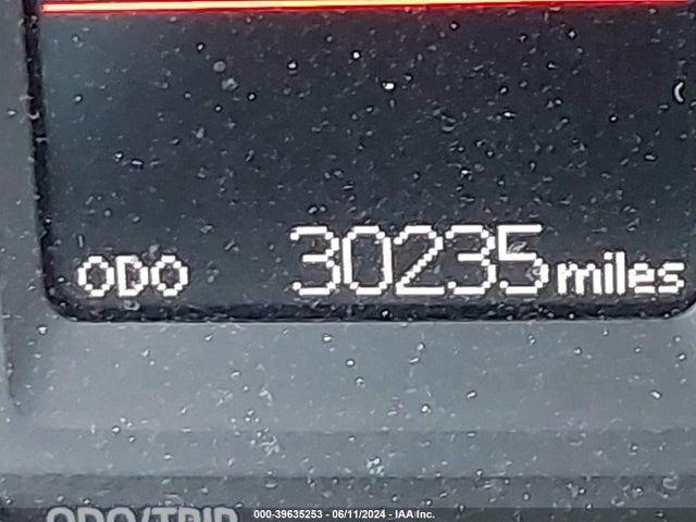Toyota COROLLA LE 2018 5YFBURHE3JP775580 Image 16