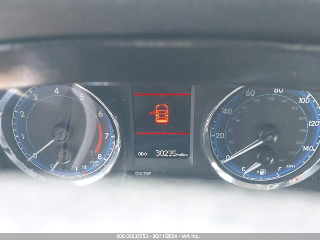 Toyota COROLLA LE 2018 5YFBURHE3JP775580 Image 7