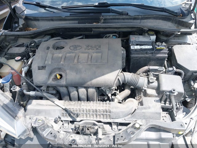 Toyota C-HR XLE 2018 NMTKHMBX8JR012686 Image 10