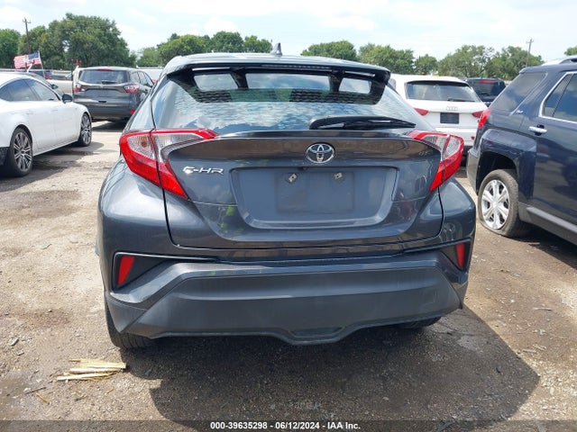 Toyota C-HR XLE 2018 NMTKHMBX8JR012686 Image 17