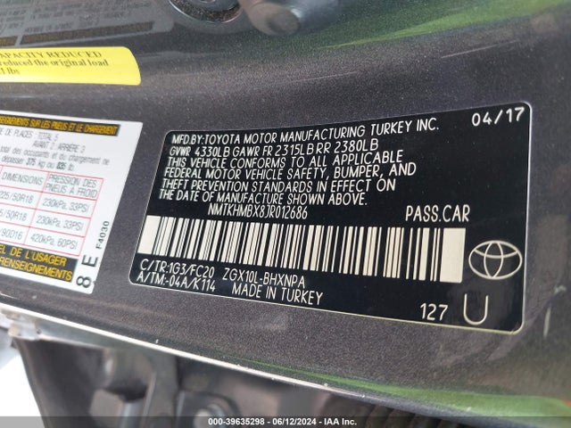 Toyota C-HR XLE 2018 NMTKHMBX8JR012686 Image 9