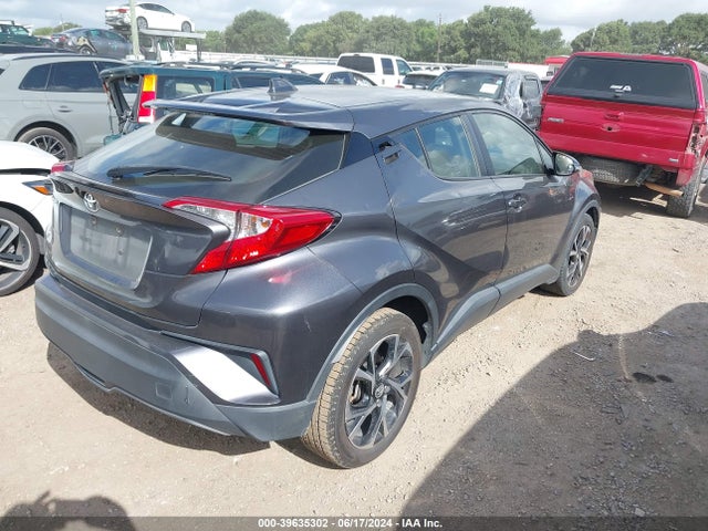 Toyota C-HR XLE 2019 JTNKHMBX6K1032981 Image 4