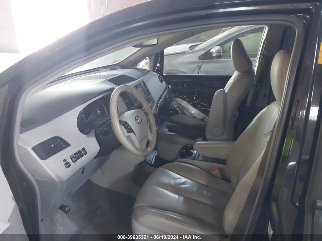 Toyota Sienna Xle 7 Passenger 2014 5TDDK3DC5ES073709 Image 5