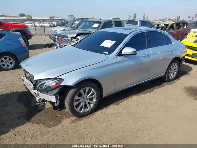 Mercedes-Benz E 300 2017 WDDZF4JB2HA073783 Image 2