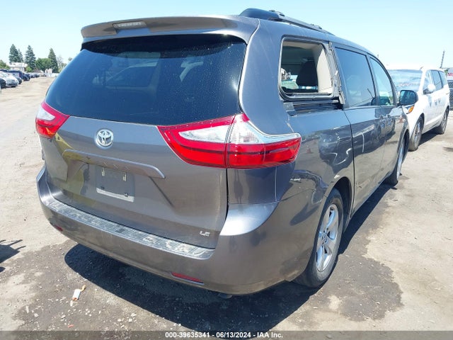 Toyota Sienna Le 8 Passenger 2017 5TDKZ3DC5HS876463 Image 4