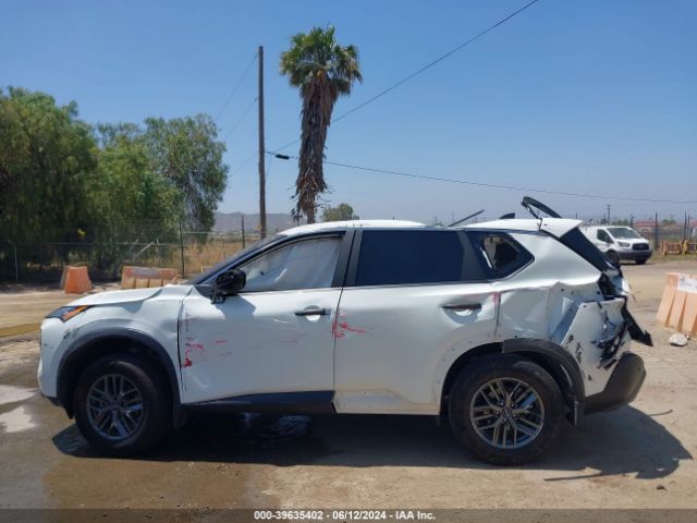 5N1BT3AA7PC763338 Nissan Rogue S Fwd