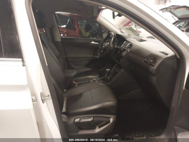 3VV2B7AX7JM119834 Volkswagen Tiguan 2.0t Se/2.0t Sel