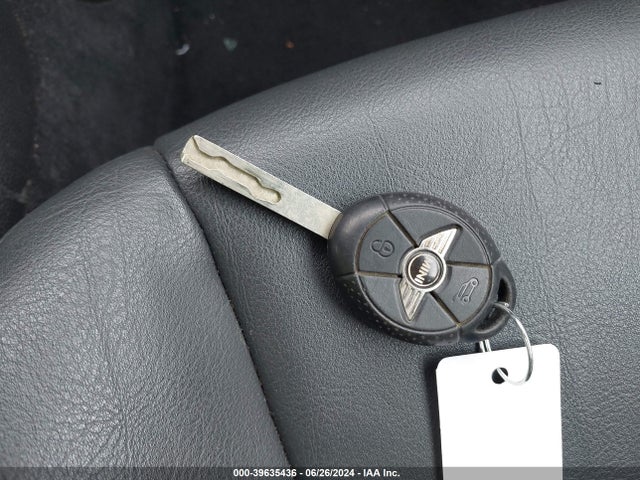 2006 MINI COOPER WMWRC33566TJ78247 Photo 10