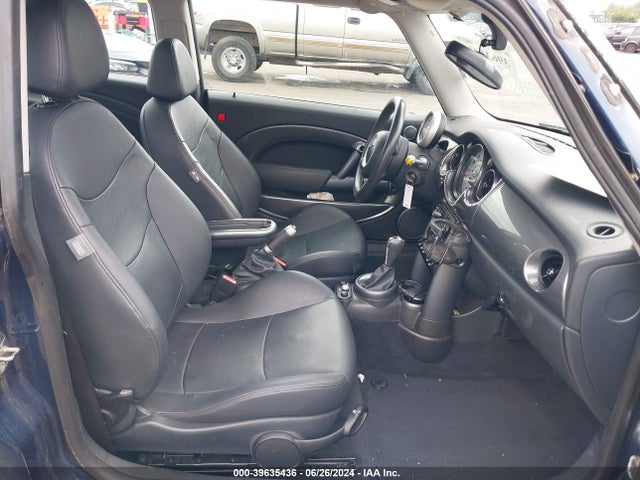 2006 MINI COOPER WMWRC33566TJ78247 Photo 4