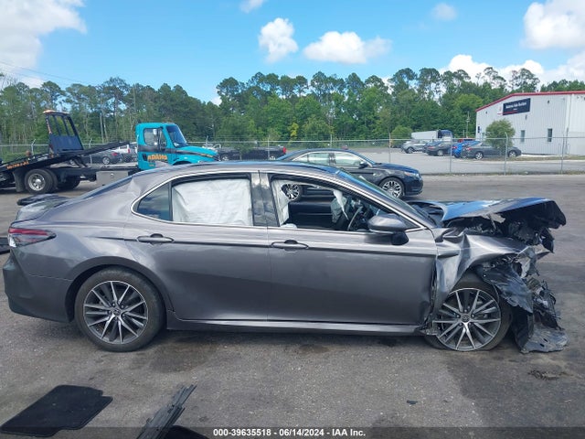 Toyota CAMRY XLE 2022 4T1F11AK6NU003610 Image 14