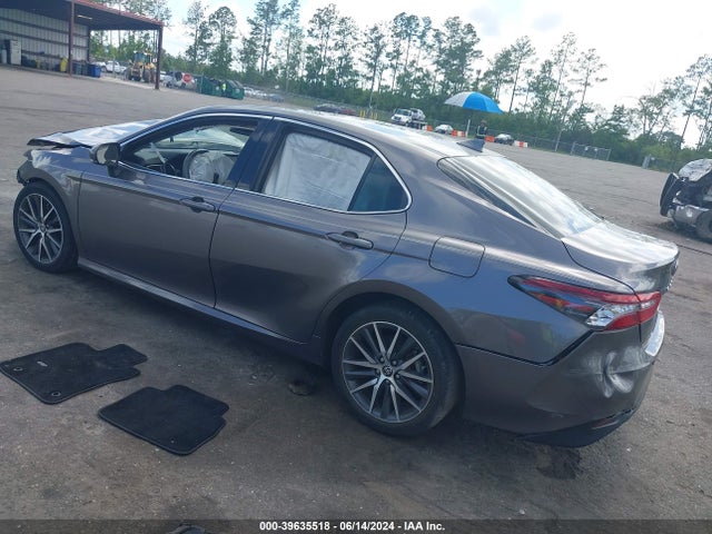 Toyota CAMRY XLE 2022 4T1F11AK6NU003610 Image 3