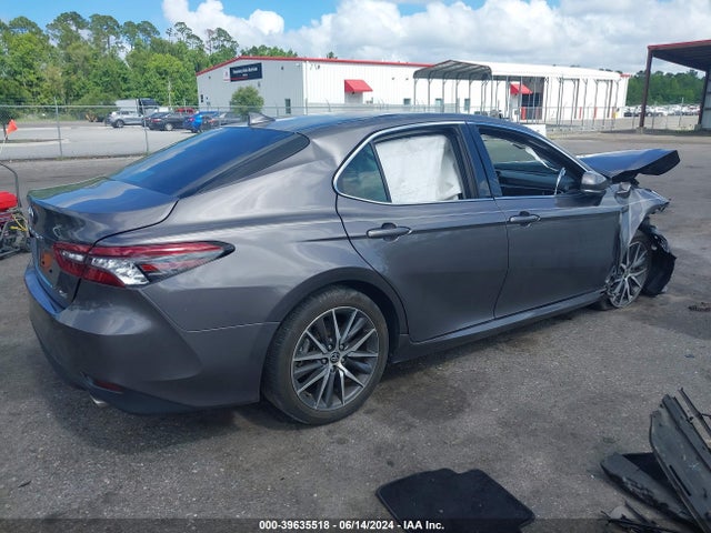 Toyota CAMRY XLE 2022 4T1F11AK6NU003610 Image 4