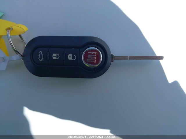 2013 FIAT 500 3C3CFFAR1DT698272 Photo 10