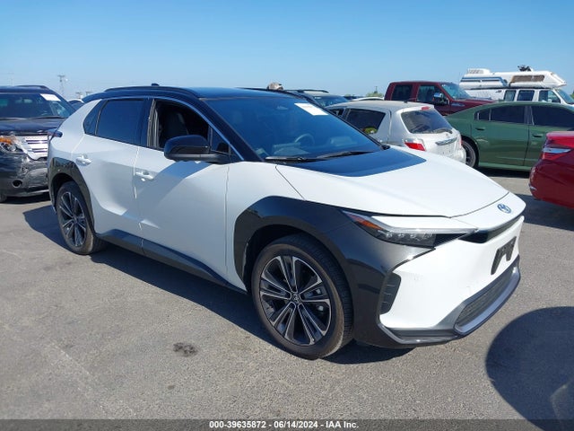 Toyota Bz4x Limited 2023 JTMAAAAA4PA023736 главное изображение