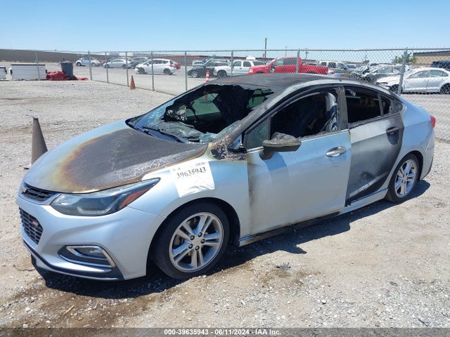 Chevrolet Cruze Lt Auto 2017 1G1BE5SM7H7258017 Image 2