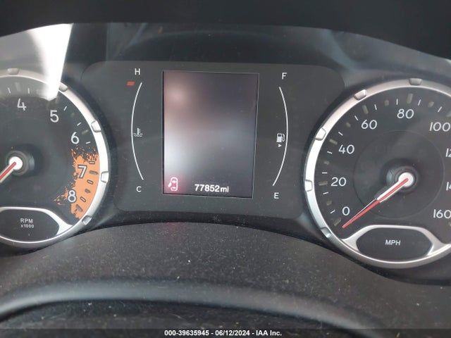 ZACCJBBT4FPB32825 Jeep Renegade Latitude