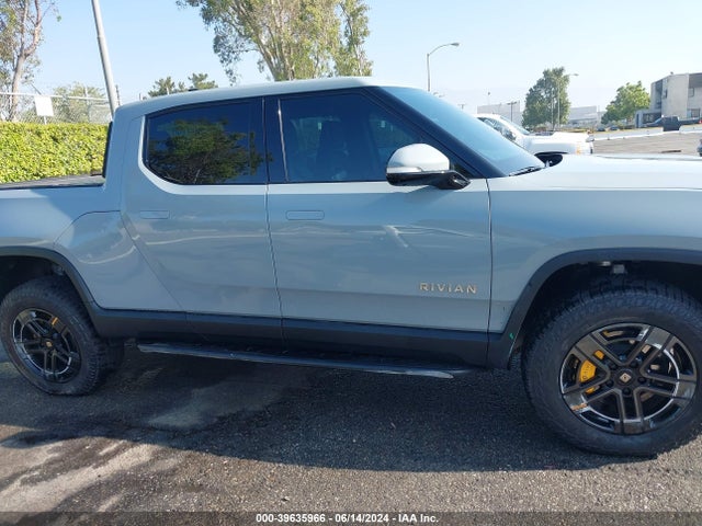 Rivian R1t Adventure Quad Motor Large Pack 2024 7FCTGAAA0RN033807 Image 13