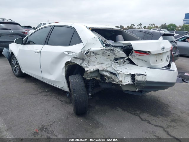 Toyota Corolla Le Plus 2016 5YFBURHE2GP537907 Image 3