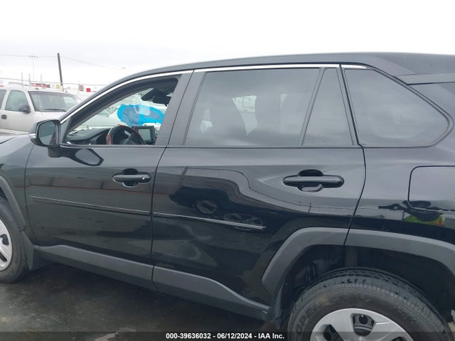 Toyota RAV4 LE 2022 2T3K1RFV8NC189921 Image 14