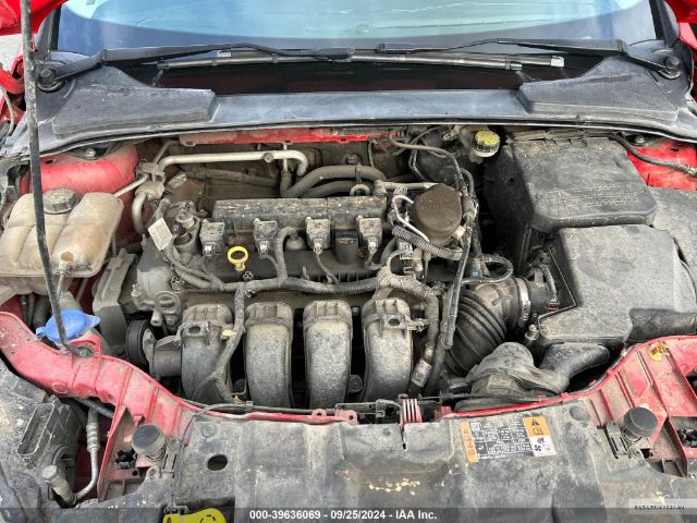1FADP3K25GL256114 Ford FOCUS SE