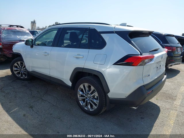 Toyota Rav4 Xle Premium 2023 JTMC1RFV3PD102350 Image 3