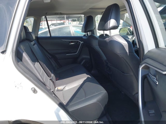 Toyota Rav4 Xle Premium 2023 JTMC1RFV3PD102350 Image 8