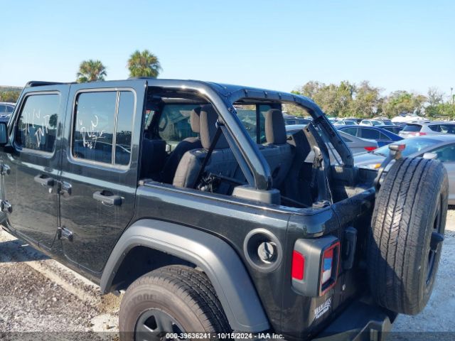 1C4HJXDG6JW303606 Jeep Wrangler Unlimited Sport 4x4